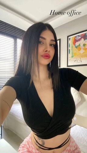Antalya Eşcinsel Escort Özlem